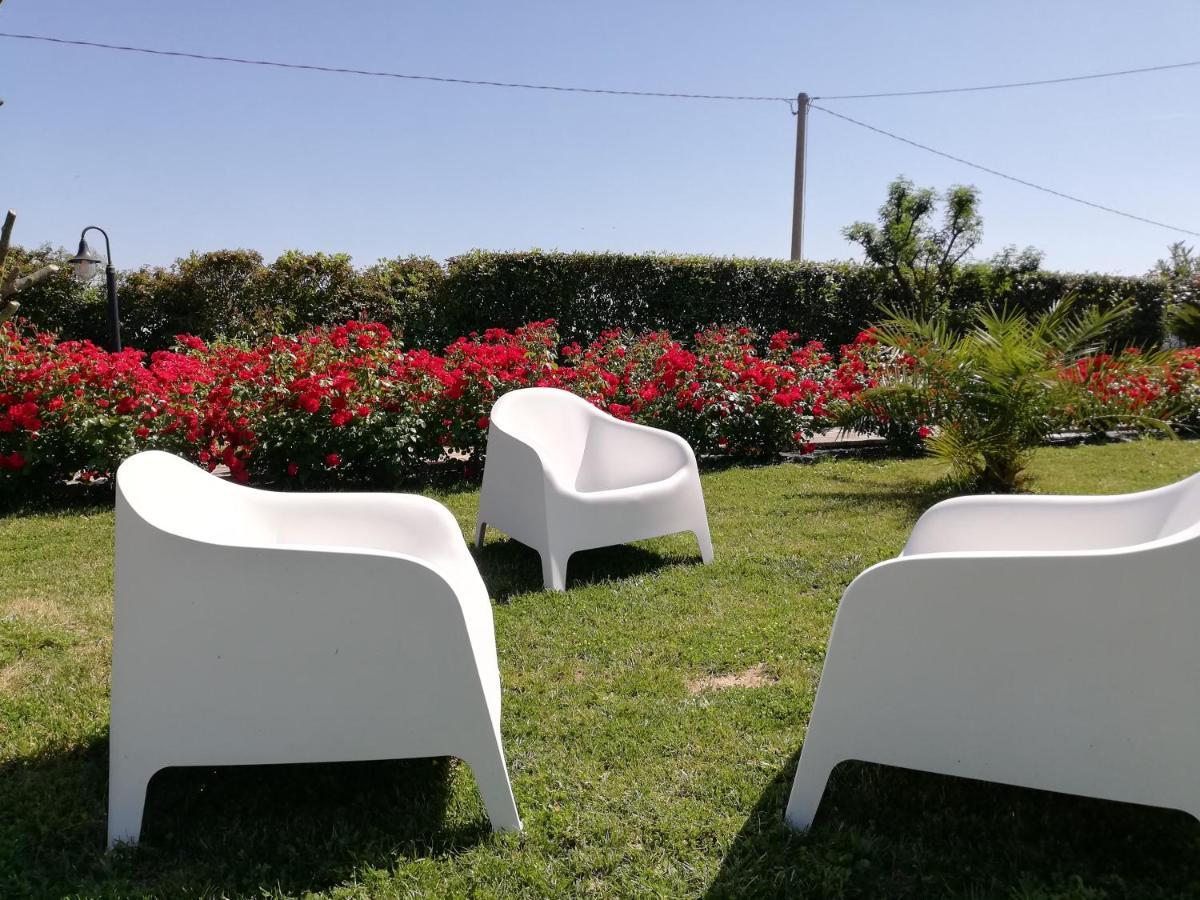 Casa Vacanze Angelica Ostra Vetere Extérieur photo