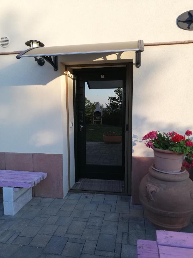 Casa Vacanze Angelica Ostra Vetere Extérieur photo